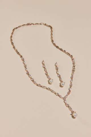 Picture of Crystal and Pearl Drop Jewelry Set